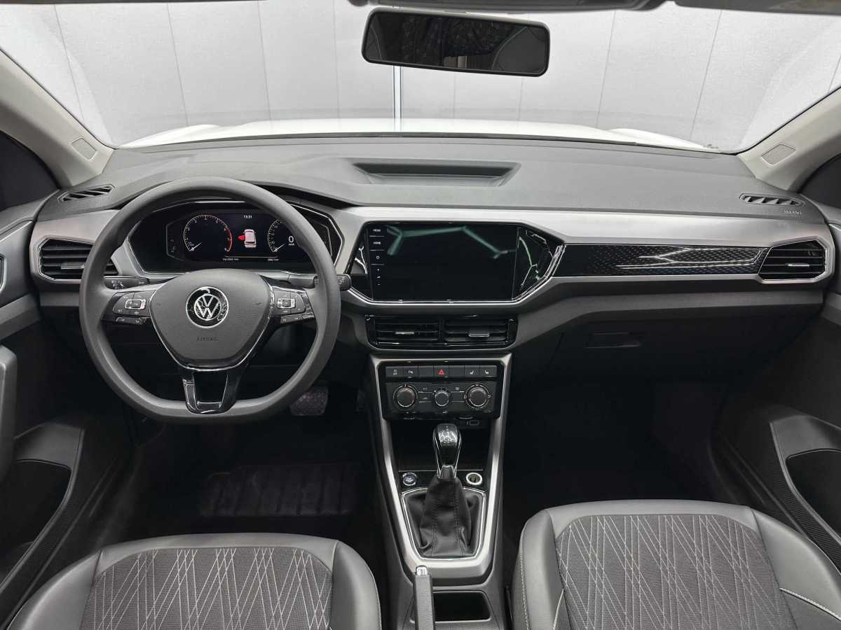 Volkswagen T-Cross 2021 car image #6
