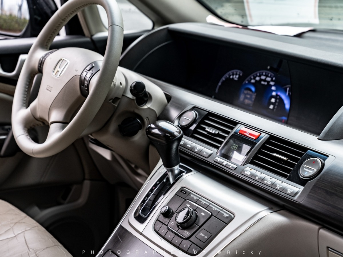 Honda Elysion 2013 صورة سيارة #6