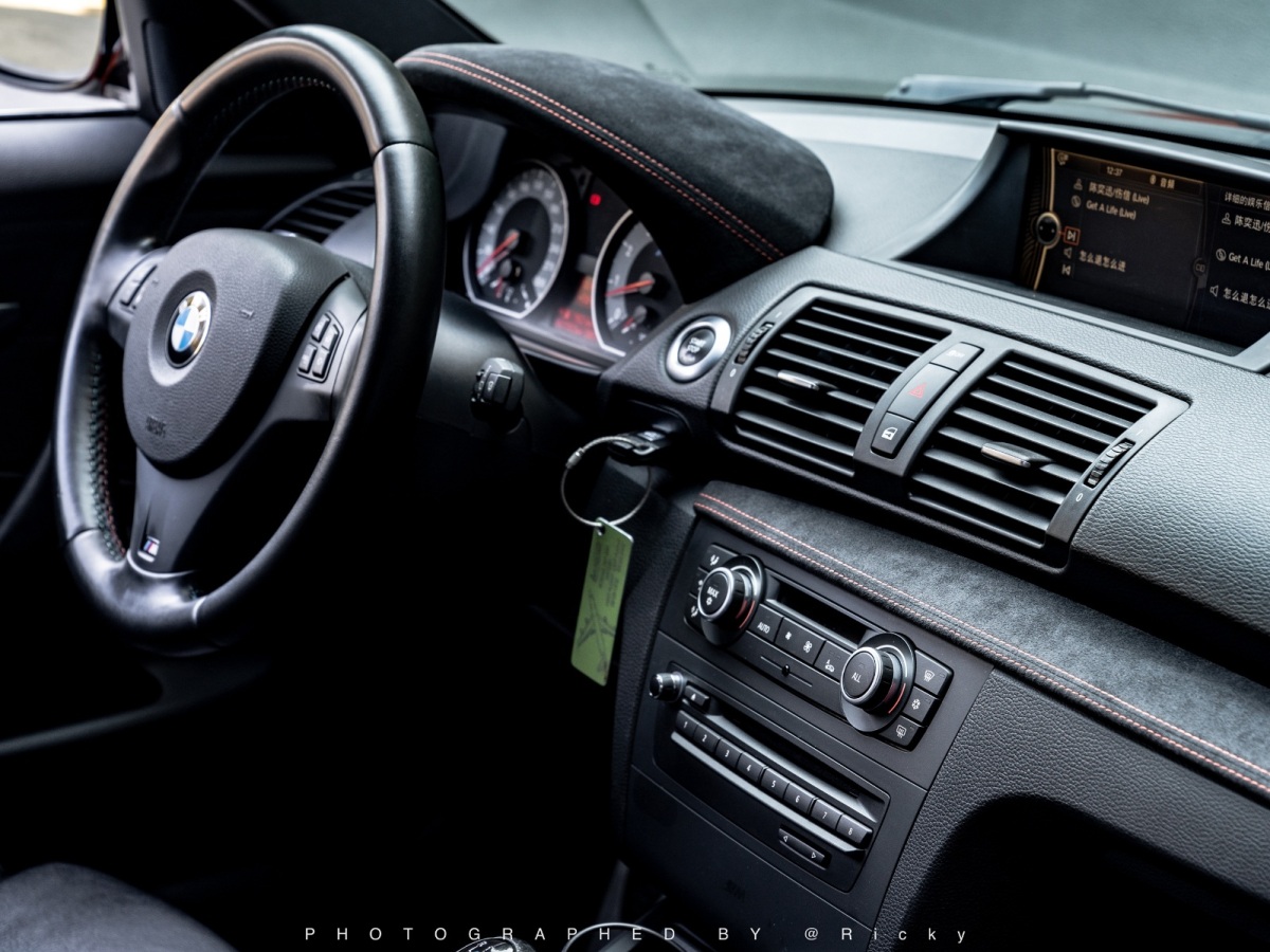 BMW 1 Series M 2011 car image #6