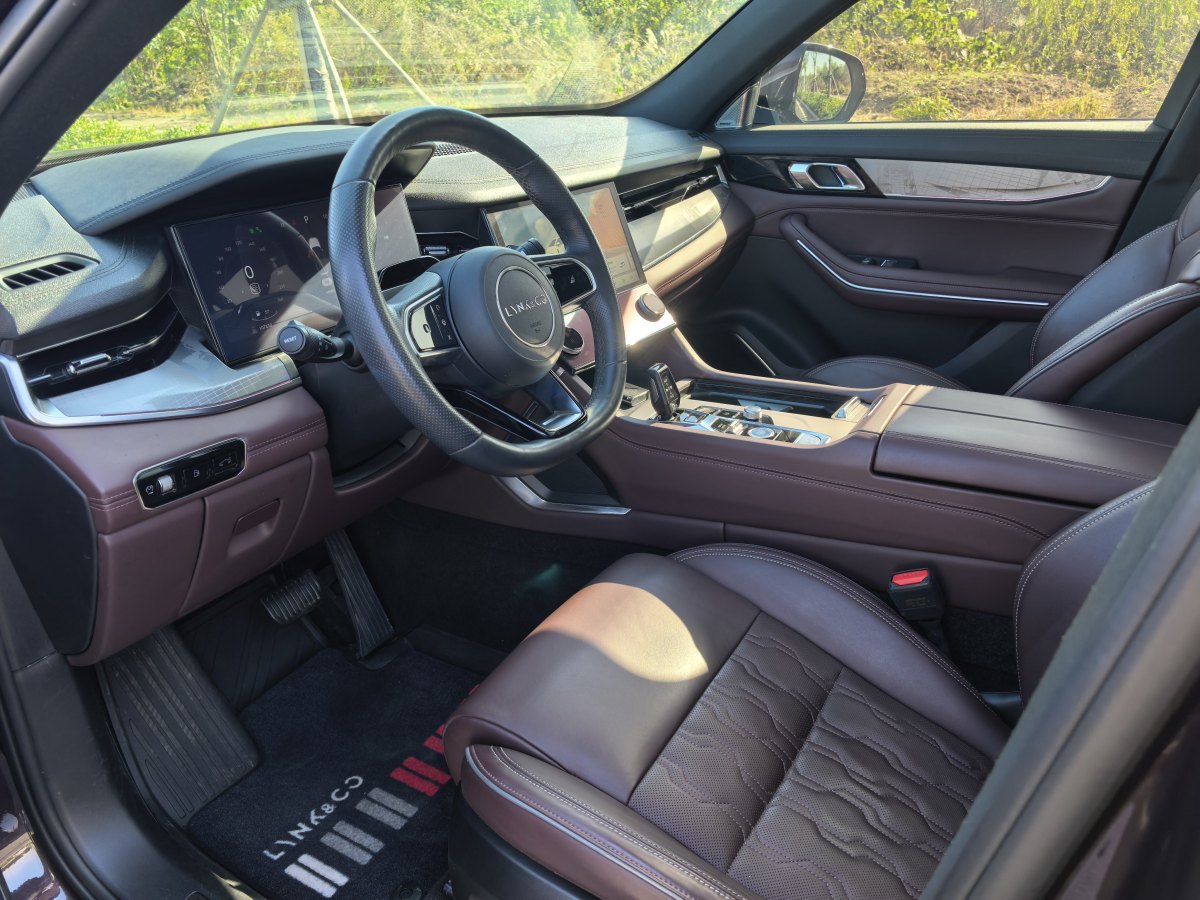 Lynk & Co 09 EM-P 2022 car image #6
