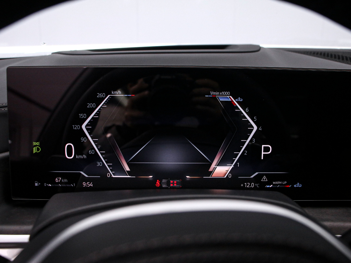 BMW X7 2023 immagine di auto #6