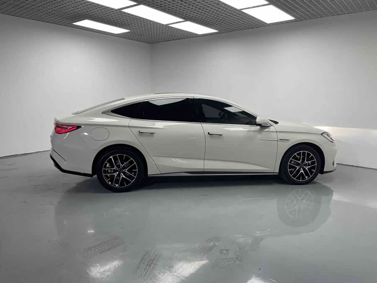 BYD Seal 07 DM-i 2024 صورة سيارة #6