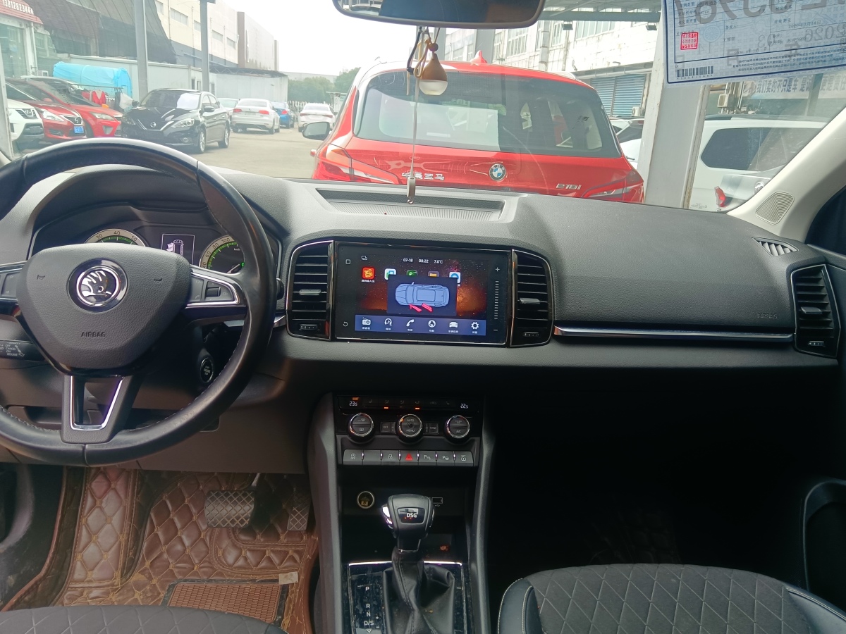 Skoda Karoq 2018 изображение автомобиля #6