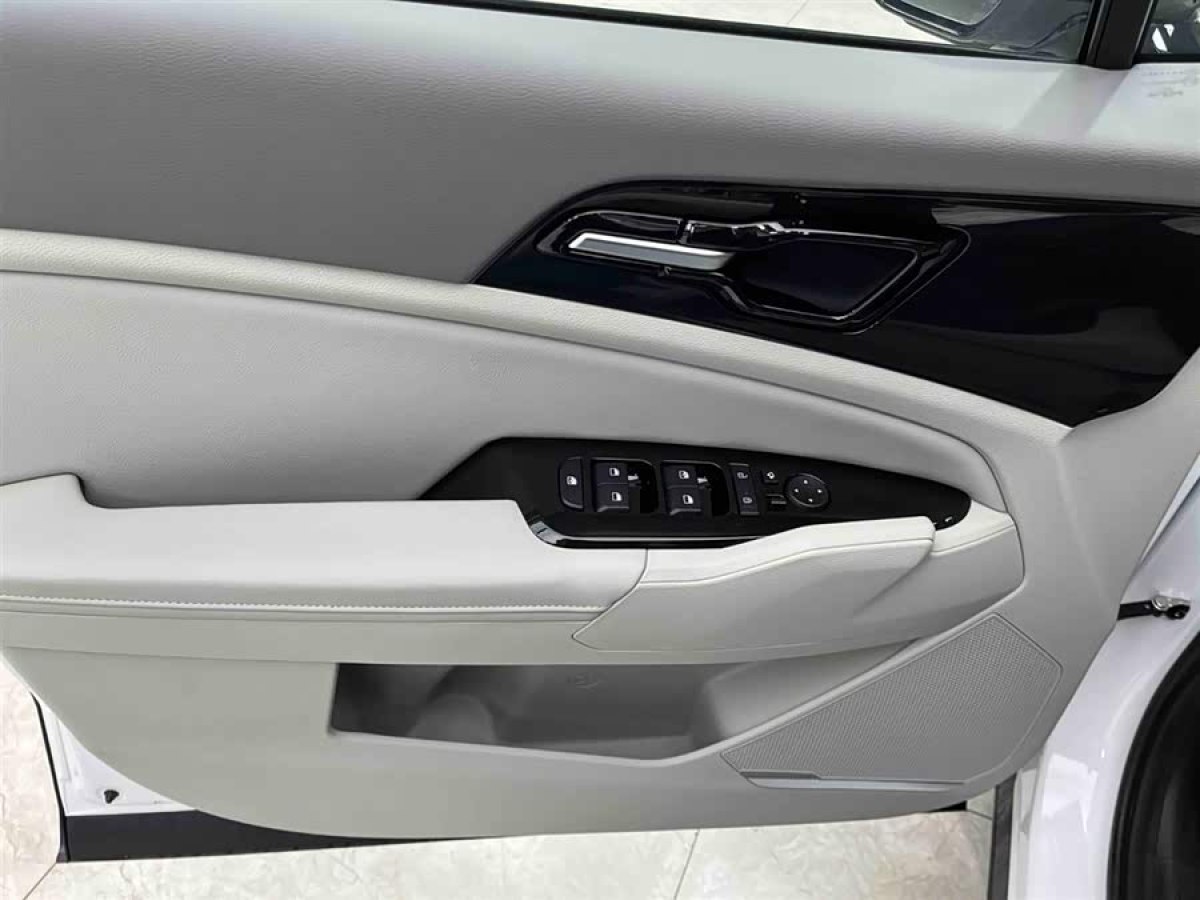 起亚 狮铂拓界 2025 汽车图片 #6