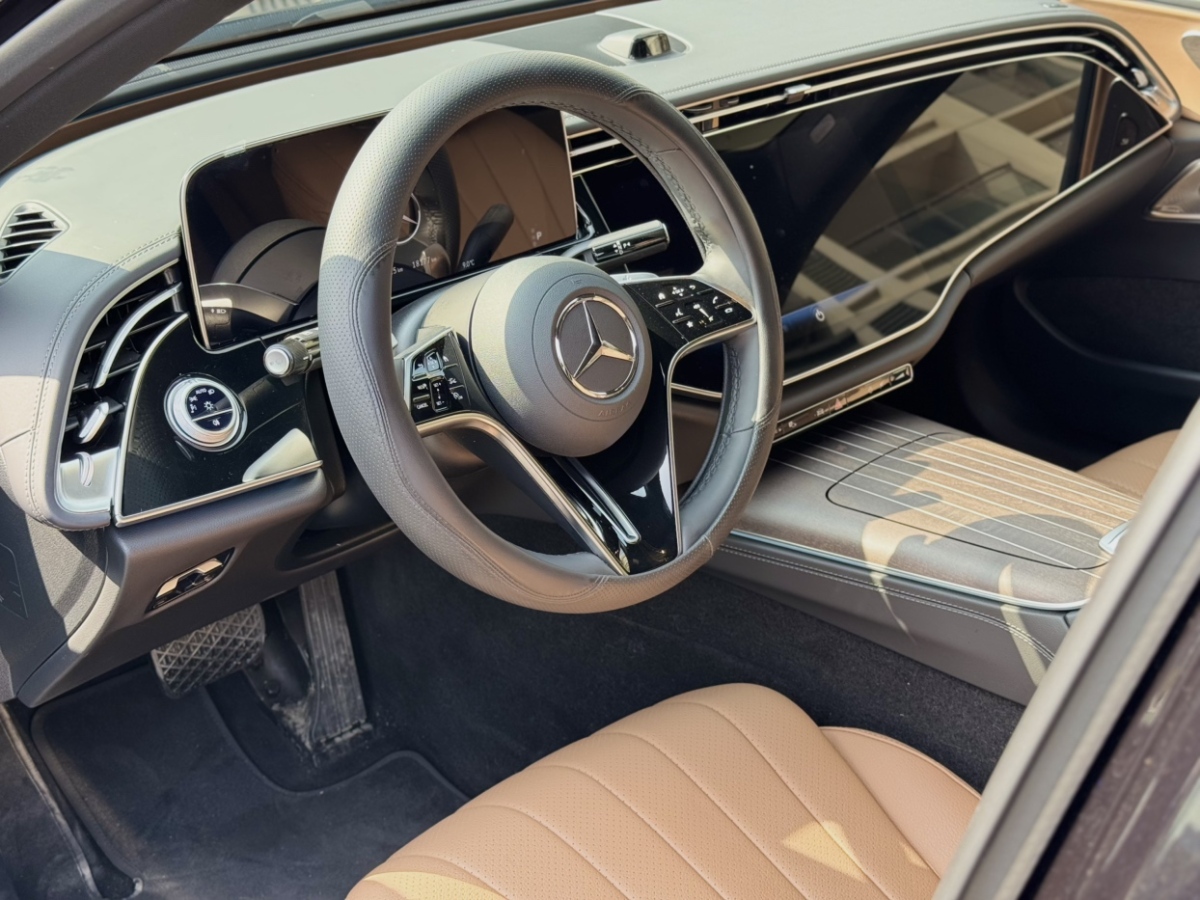 Mercedes-Benz E Class 2025 car image #6