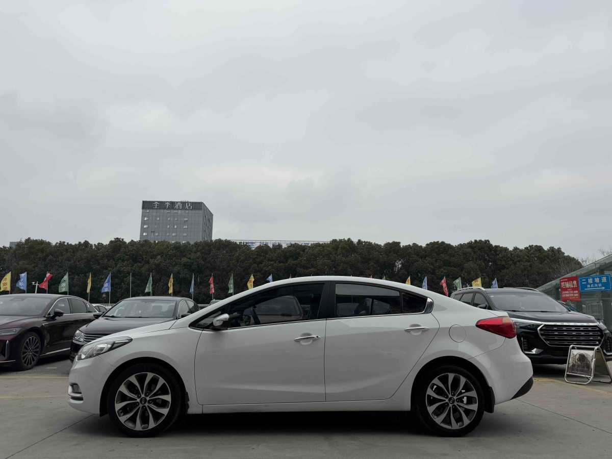 Kia K3 2013 изображение автомобиля #6