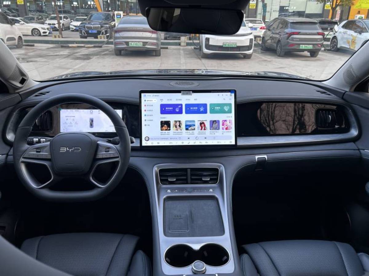 BYD Sea Lion 07 DM-i 2025 car image #6