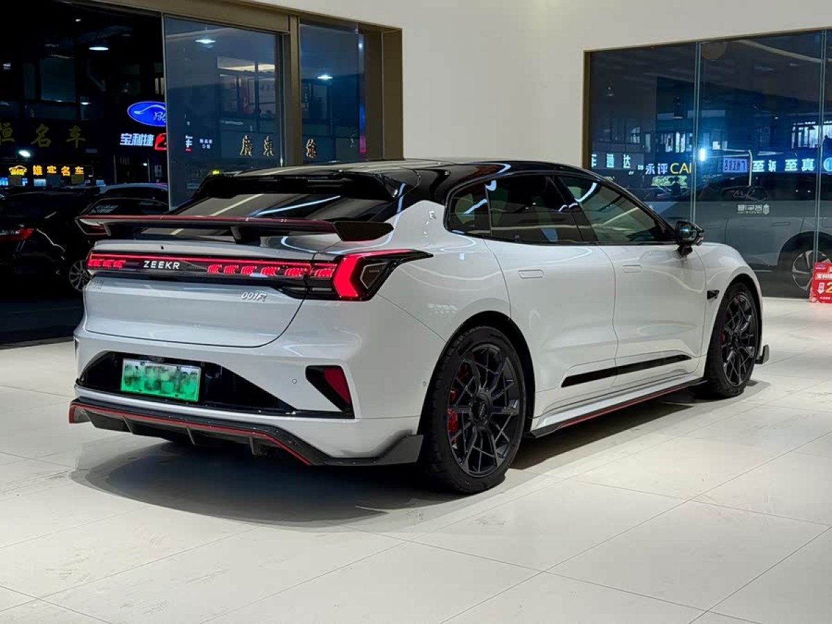 极氪 极氪001 FR 2024 汽车图片 #6