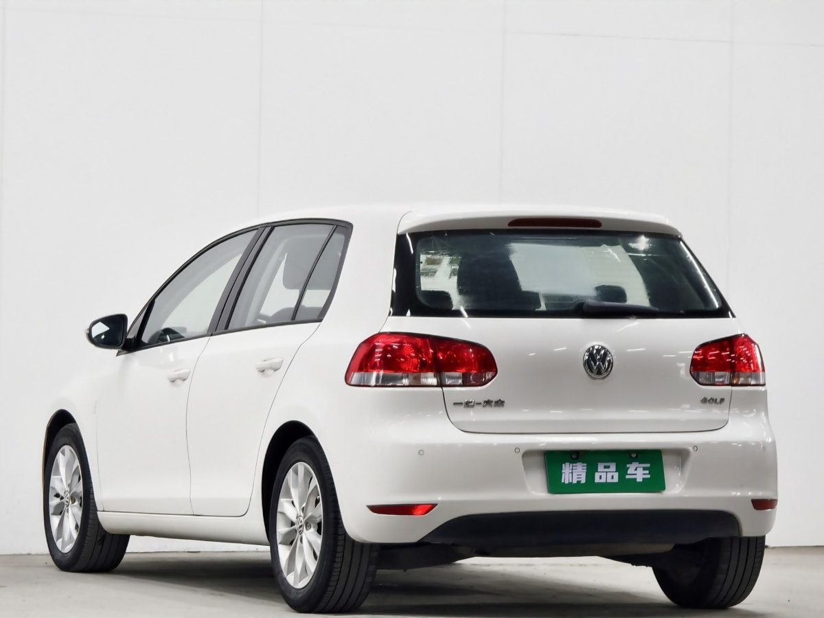 Volkswagen Golf 2014 car image #6