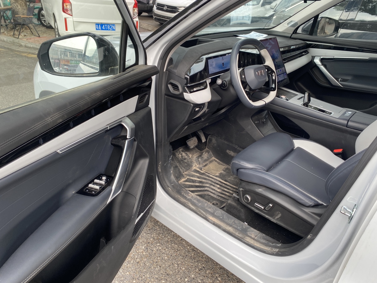 GEELY Boyue L 2024 car image #6