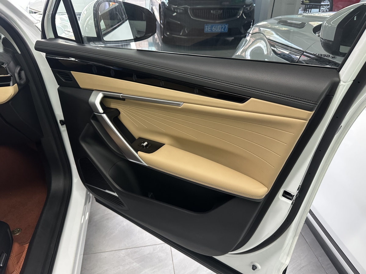 GEELY Boyue L 2024 car image #6