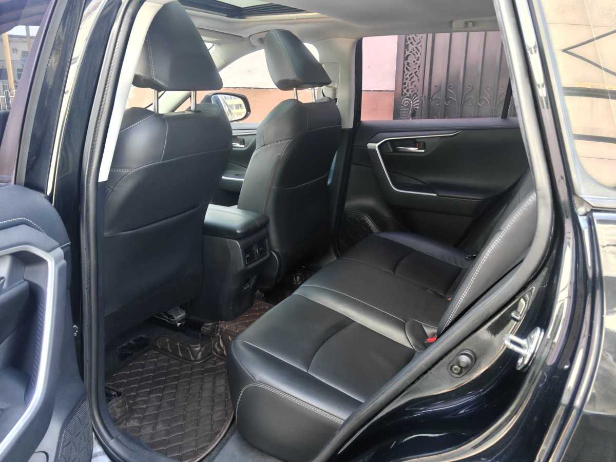 Toyota RAV4 2021 car image #6