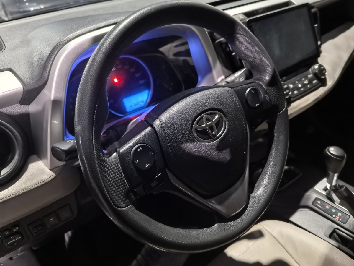 Toyota RAV4 2017 #6 Toyota RAV4 2017 car image #6