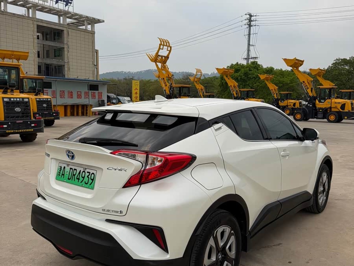Toyota C-HR EV 2021 car image #6