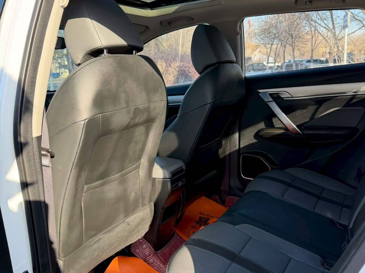 GEELY Coolray 2023 #6 GEELY Coolray 2023 car image #6