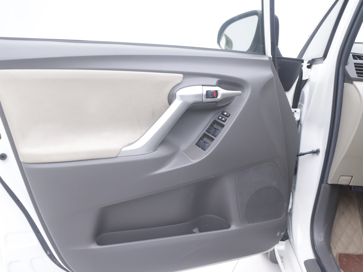 Toyota Verso 2014 car image #6