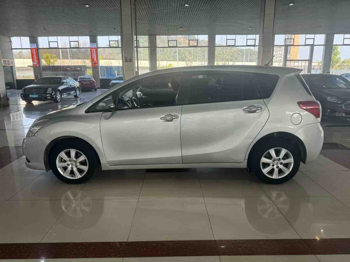 Toyota Verso 2014 car image #6