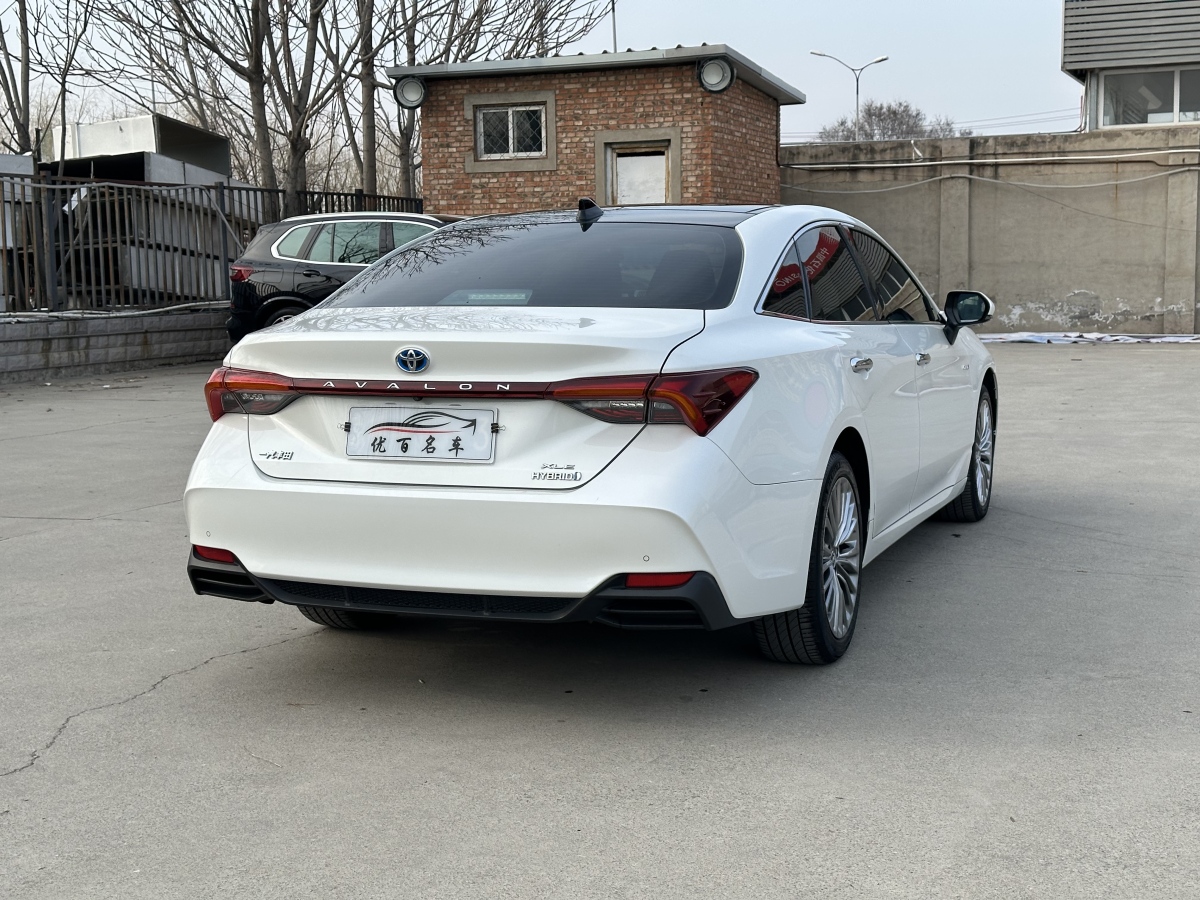 Toyota Avalon 2019 car image #6