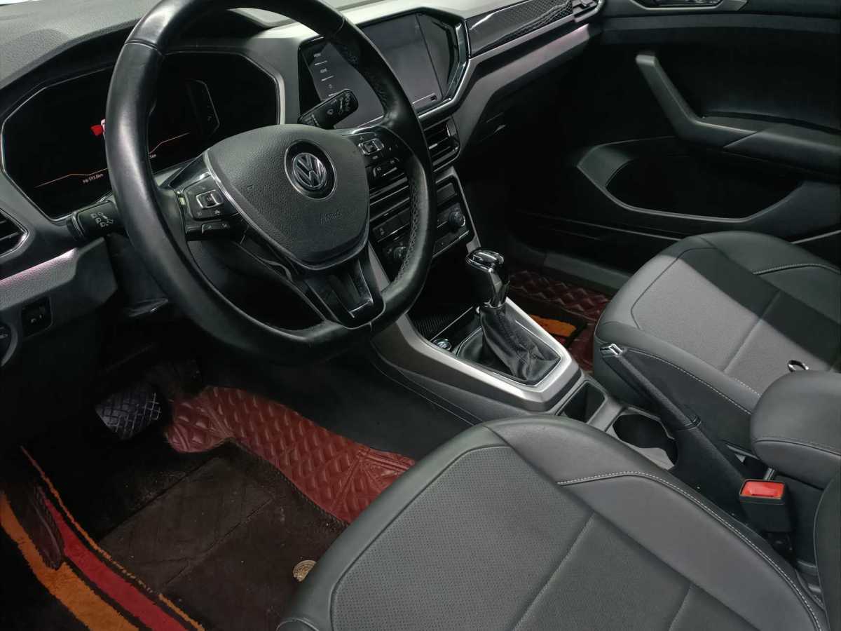 Volkswagen T-Cross 2019 #6 Volkswagen T-Cross 2019 car image #6