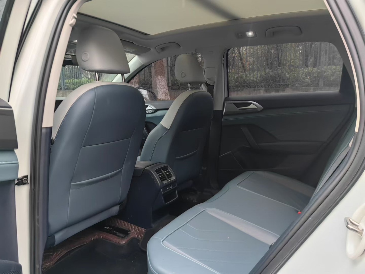 Volkswagen Tharu 2024 car image #6