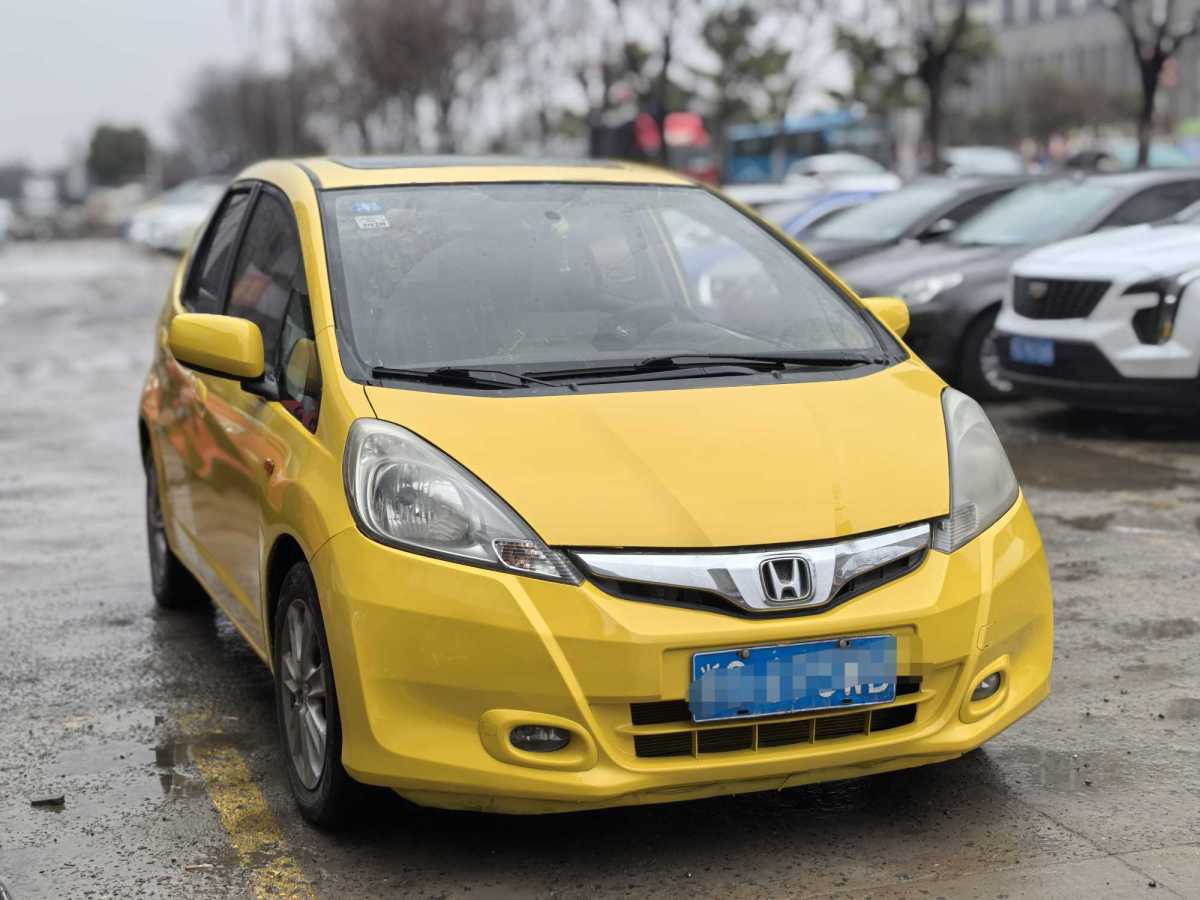 Honda Fit 2011 صورة سيارة #6