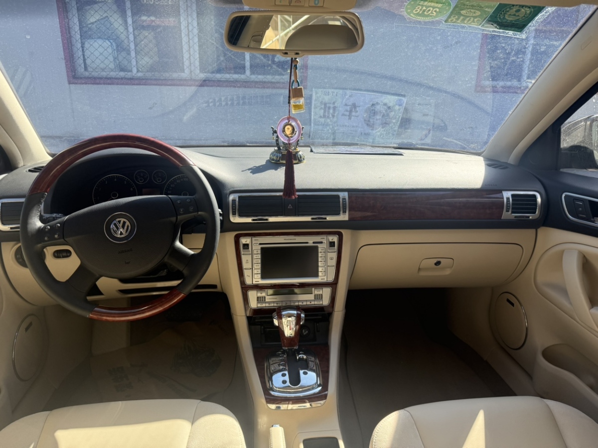 Volkswagen Passat Lingyu 2009 car image #6