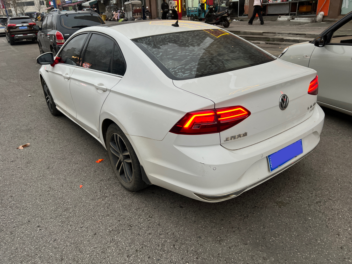 Volkswagen Lamando 2019 car image #6