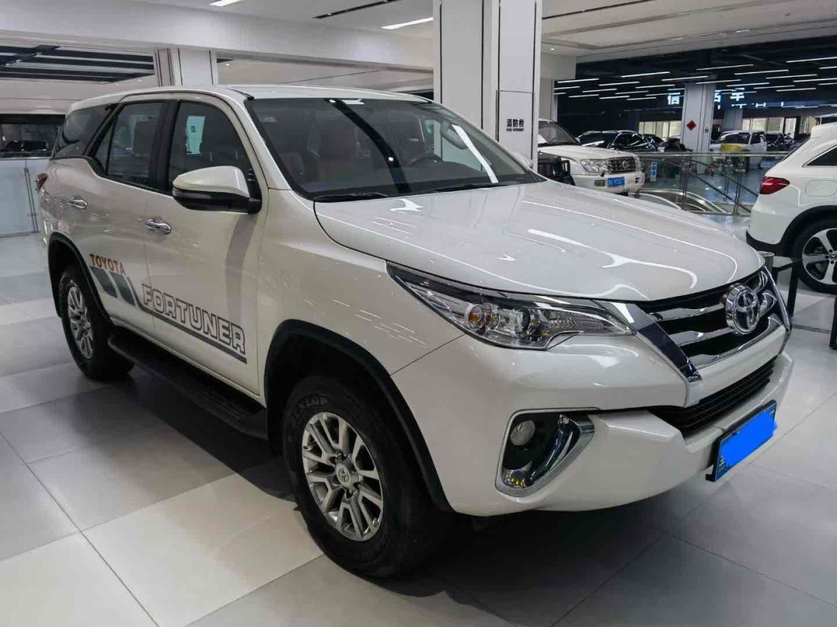 Toyota 2019 car image #6