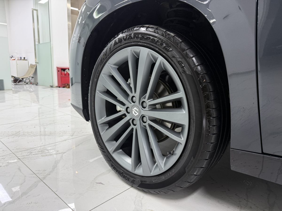 零跑汽车 零跑C16 2024 汽车图片 #6