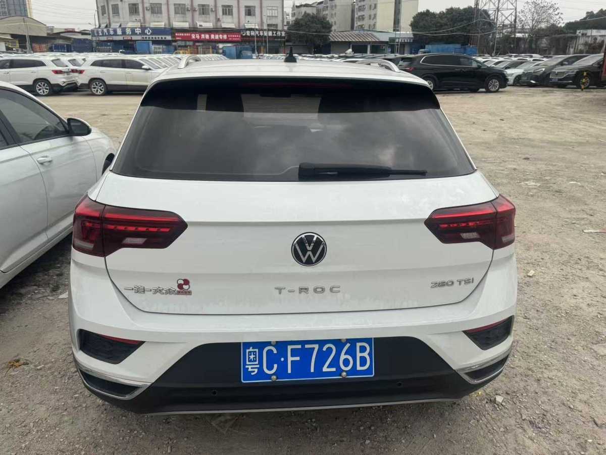 Volkswagen T-Roc 2022 car image #6
