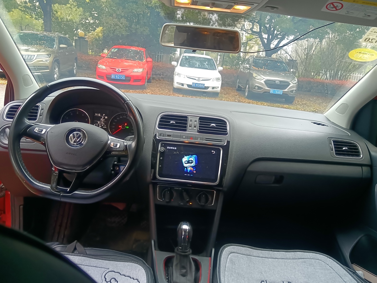 Volkswagen Polo 2018 car image #6