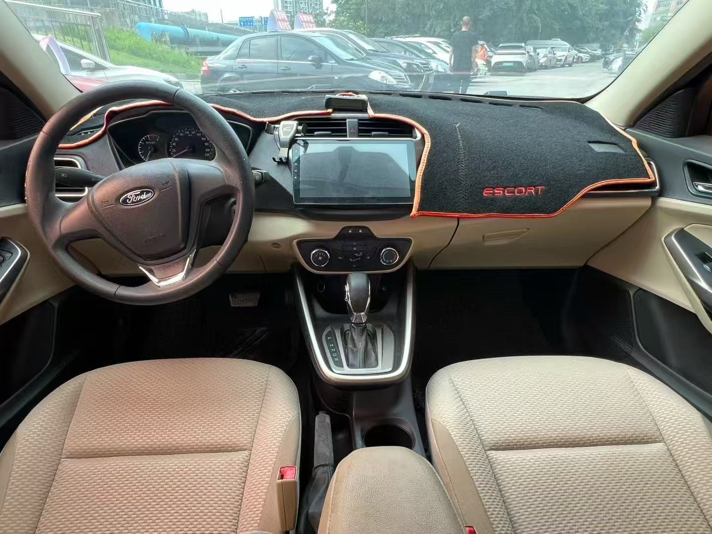 Ford Escort 2018 car image #6