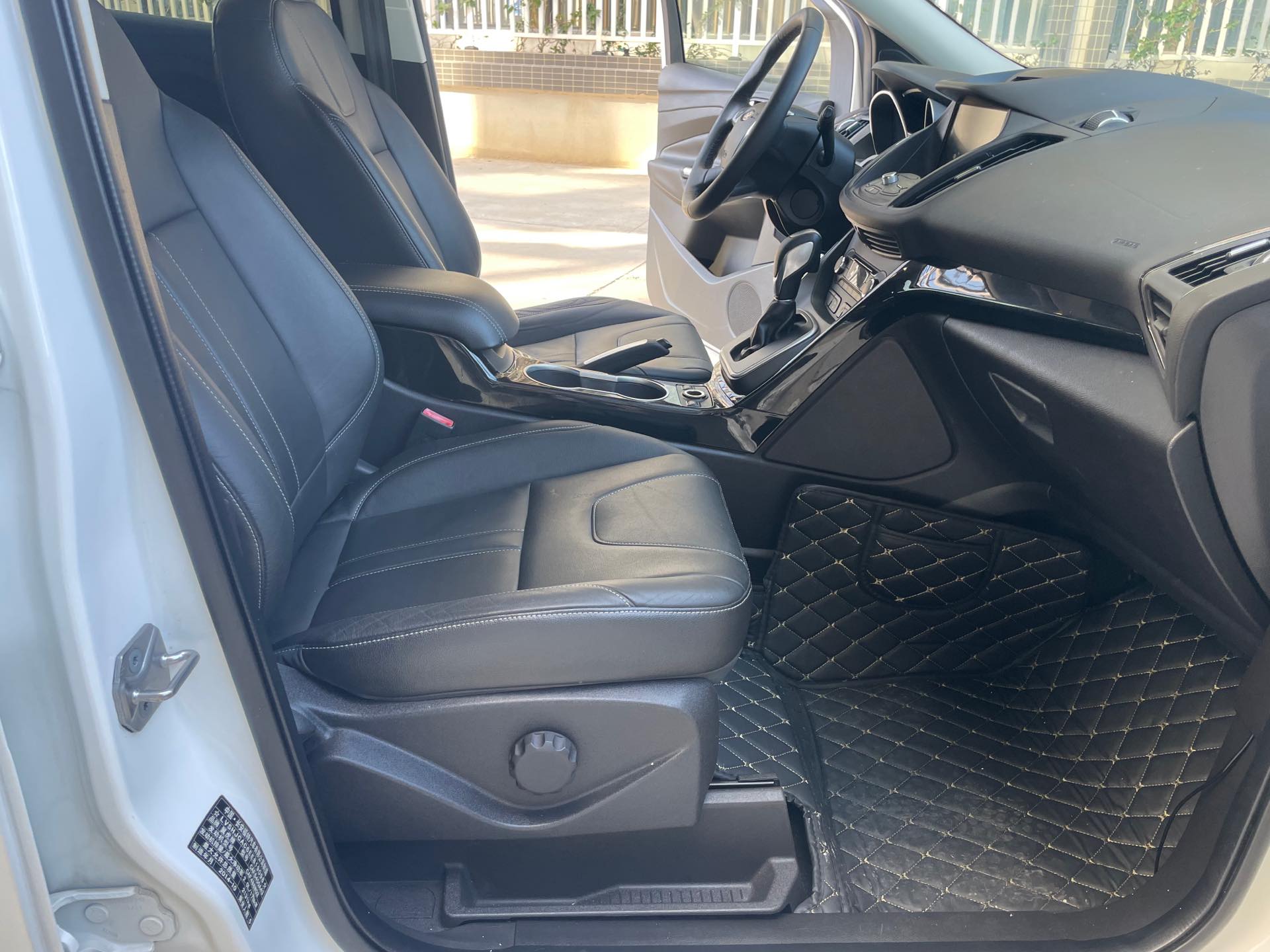 Ford Kuga 2014 #6 Ford Kuga 2014 imagem de carro #6