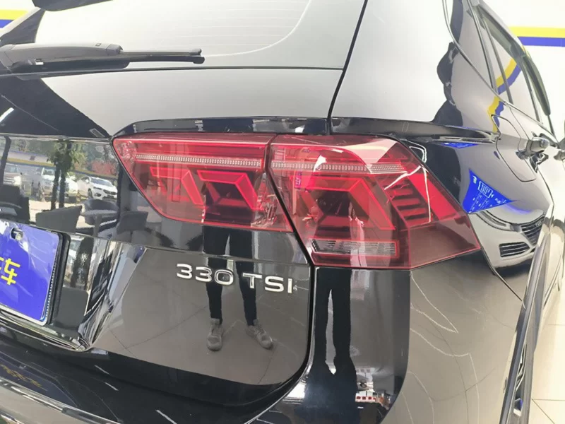 Volkswagen Tiguan L 2021 car image #6