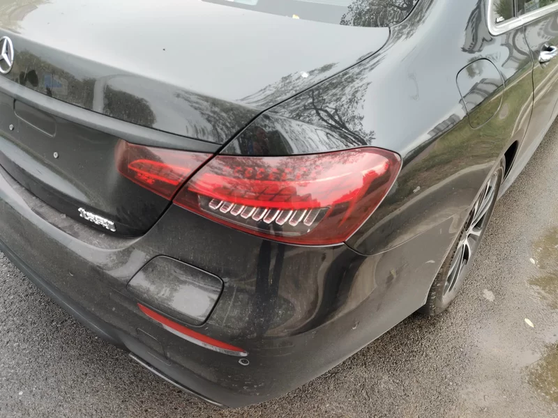 Mercedes-Benz E Class New Energy 2022 car image #6