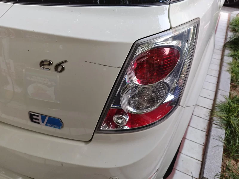 BYD e6 2016 #6 BYD e6 2016 car image #6