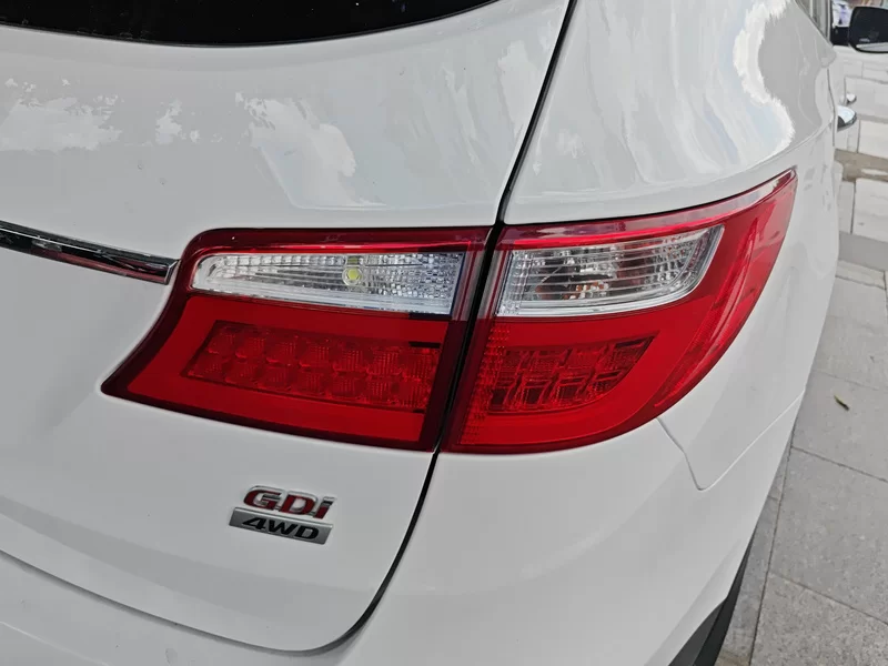 Hyundai Grand Santa Fe 2014 #6 Hyundai Grand Santa Fe 2014 car image #6