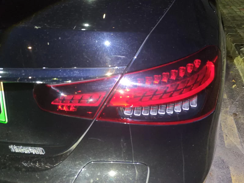 Mercedes-Benz E Class New Energy 2022 car image #6