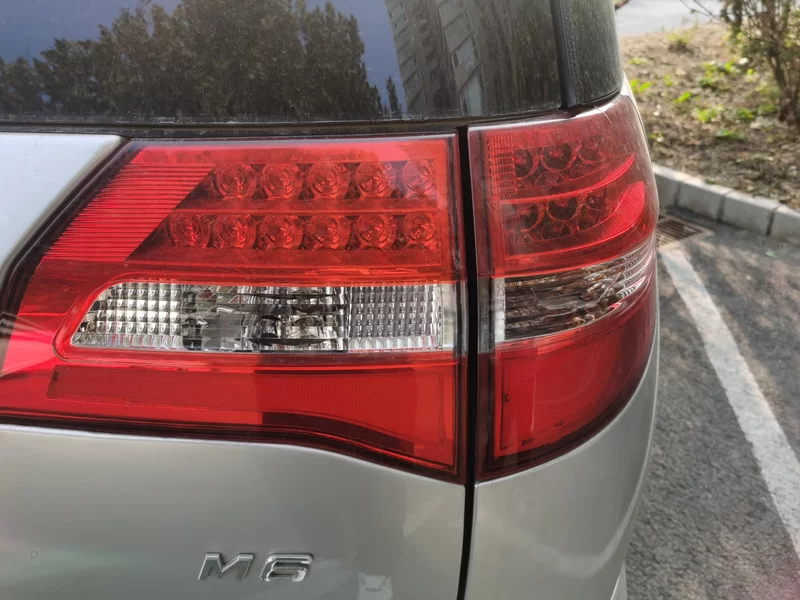 BYD M6 2015 #6 BYD M6 2015 car image #6