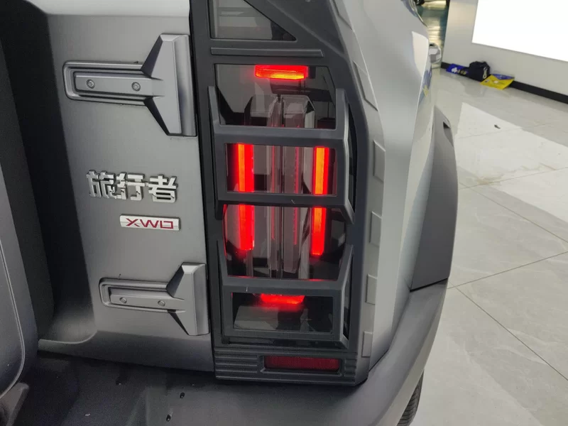 Jetour Traveller 2023 car image #6