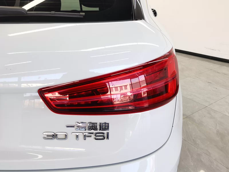 Audi Q3 2018 #6 Audi Q3 2018 car image #6