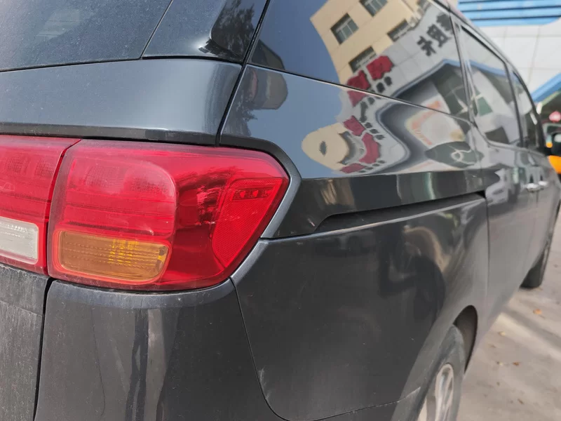 Kia Carnival (Imported) 2016 immagine di auto #6