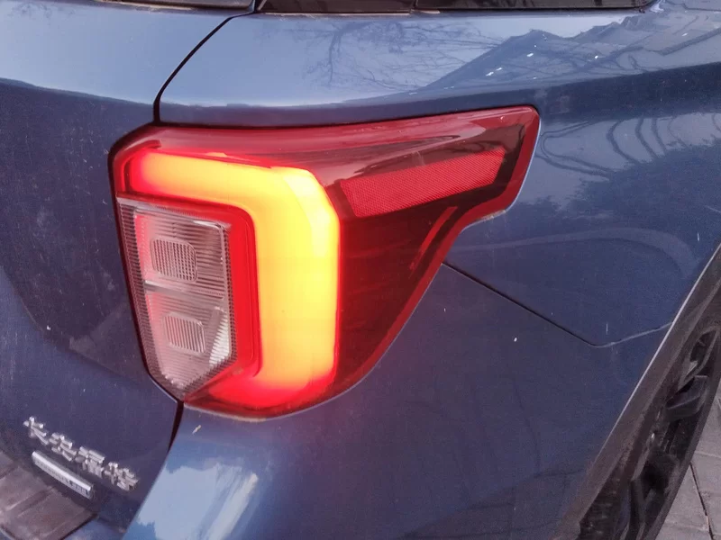 Ford Explorer 2020 صورة سيارة #6