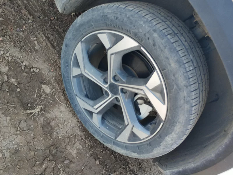 GEELY Boyue L 2023 car image #6