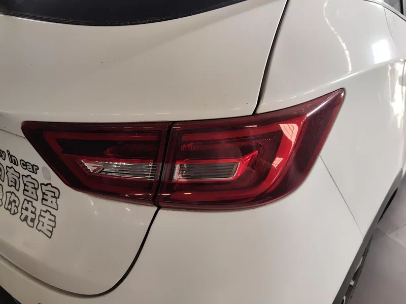 众泰 众泰T300 2018 汽车图片 #6