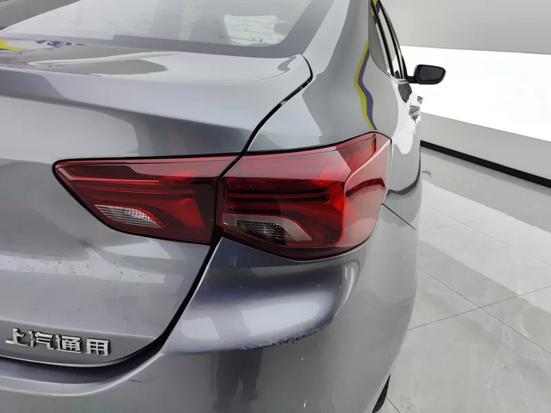 Chevrolet Cavalier 2021 car image #6