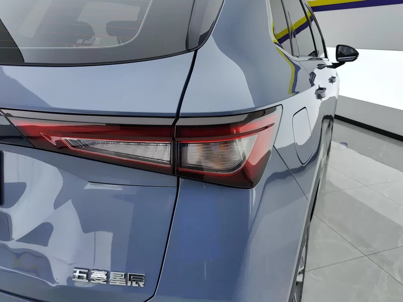 Wuling Asta 2021 #6 Wuling Asta 2021 car image #6