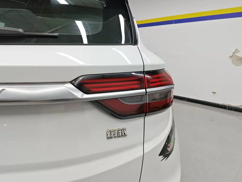 GEELY Coolray 2019 car image #6