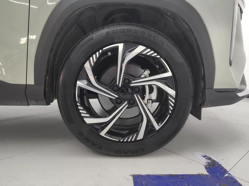 GEELY Boyue 2023 car image #6