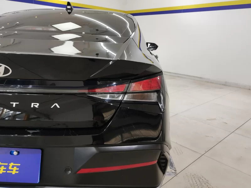 Hyundai Elantra 2023 car image #6